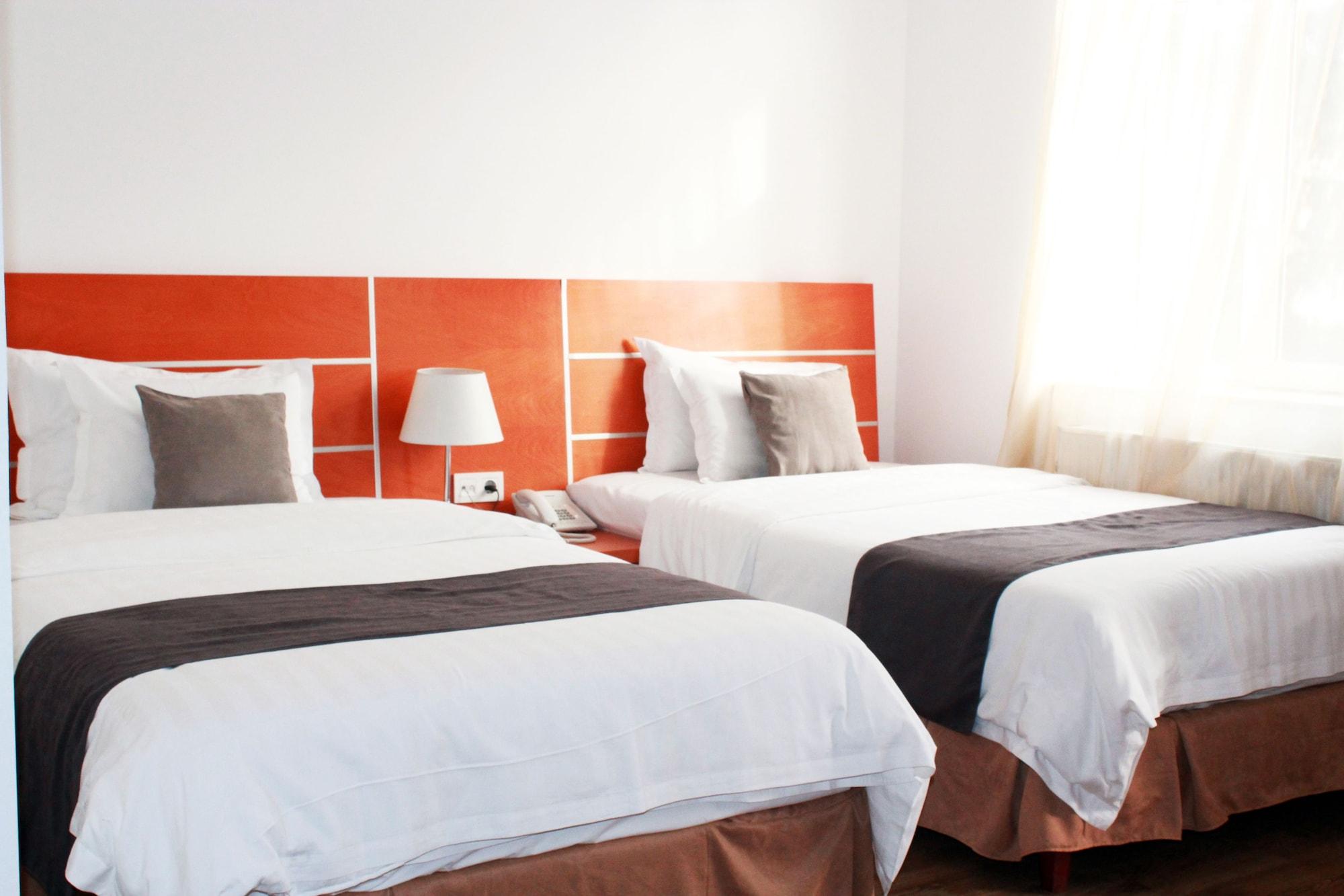 Dormitory Hualing Тбилиси Екстериор снимка