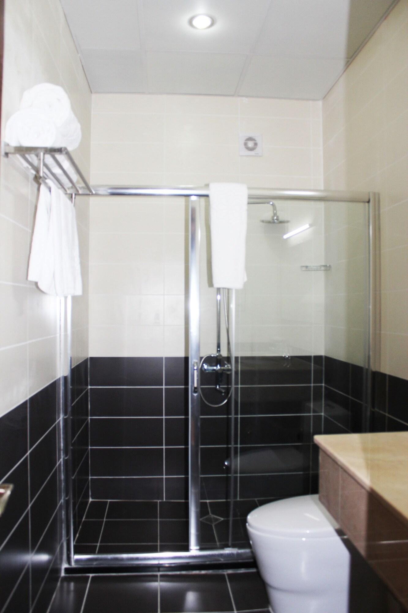 Dormitory Hualing Тбилиси Екстериор снимка