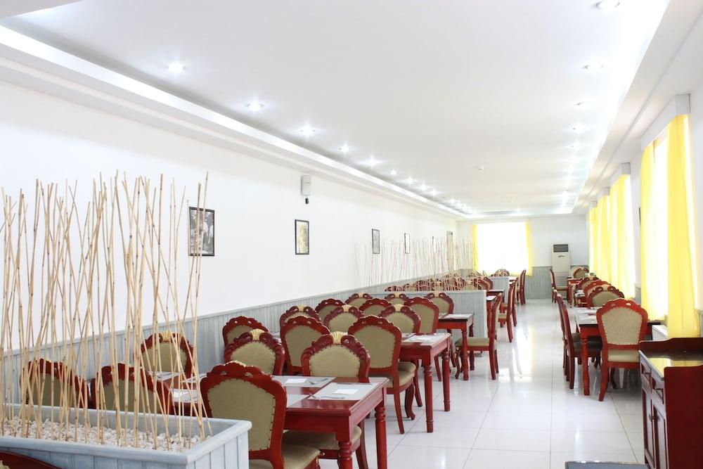 Dormitory Hualing Тбилиси Екстериор снимка