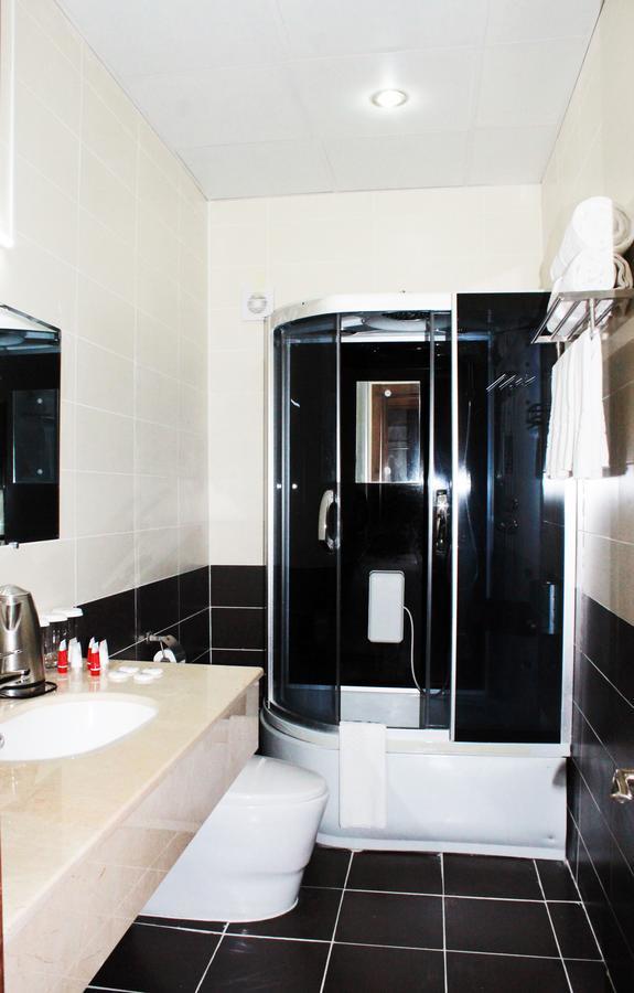 Dormitory Hualing Тбилиси Екстериор снимка