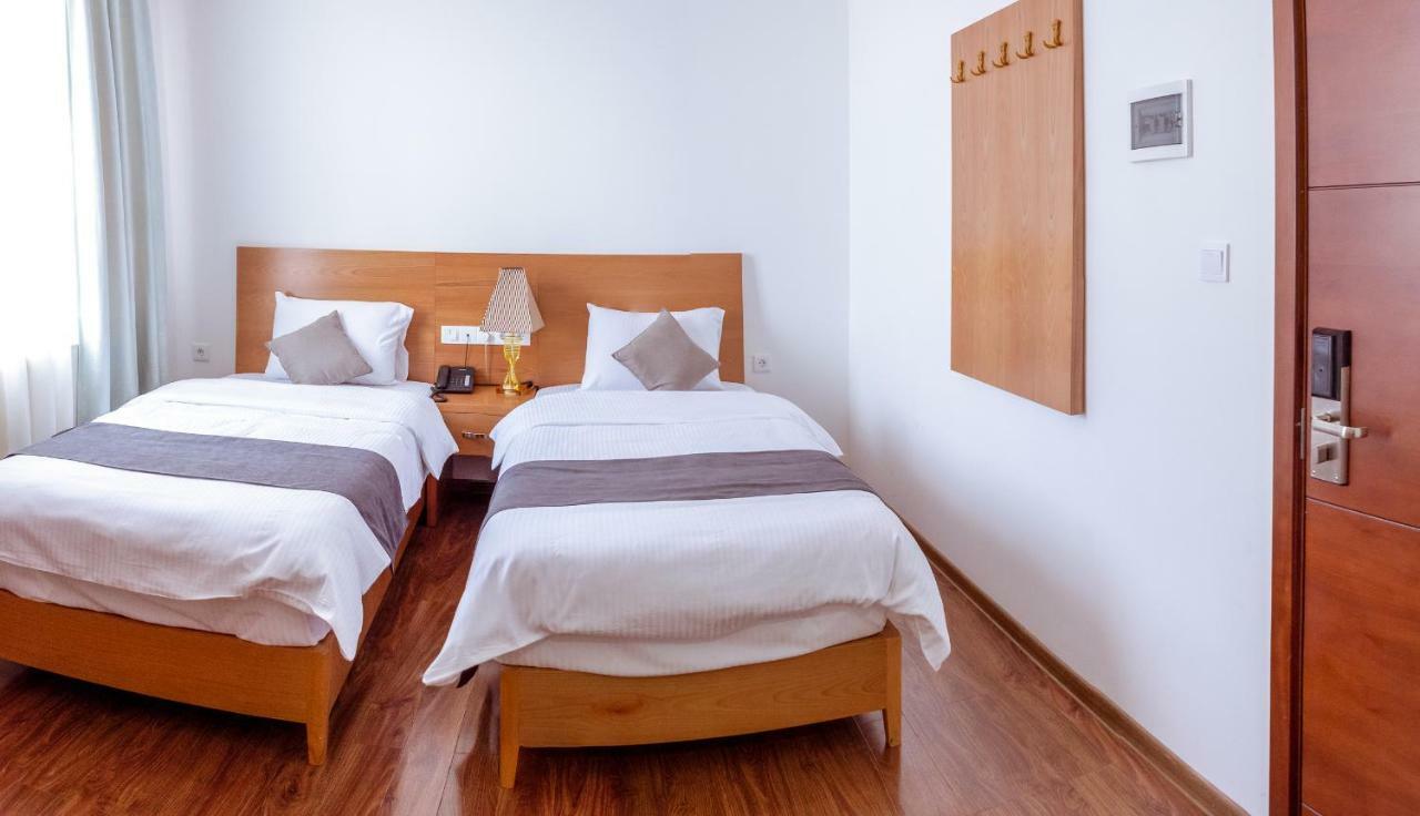 Dormitory Hualing Тбилиси Екстериор снимка