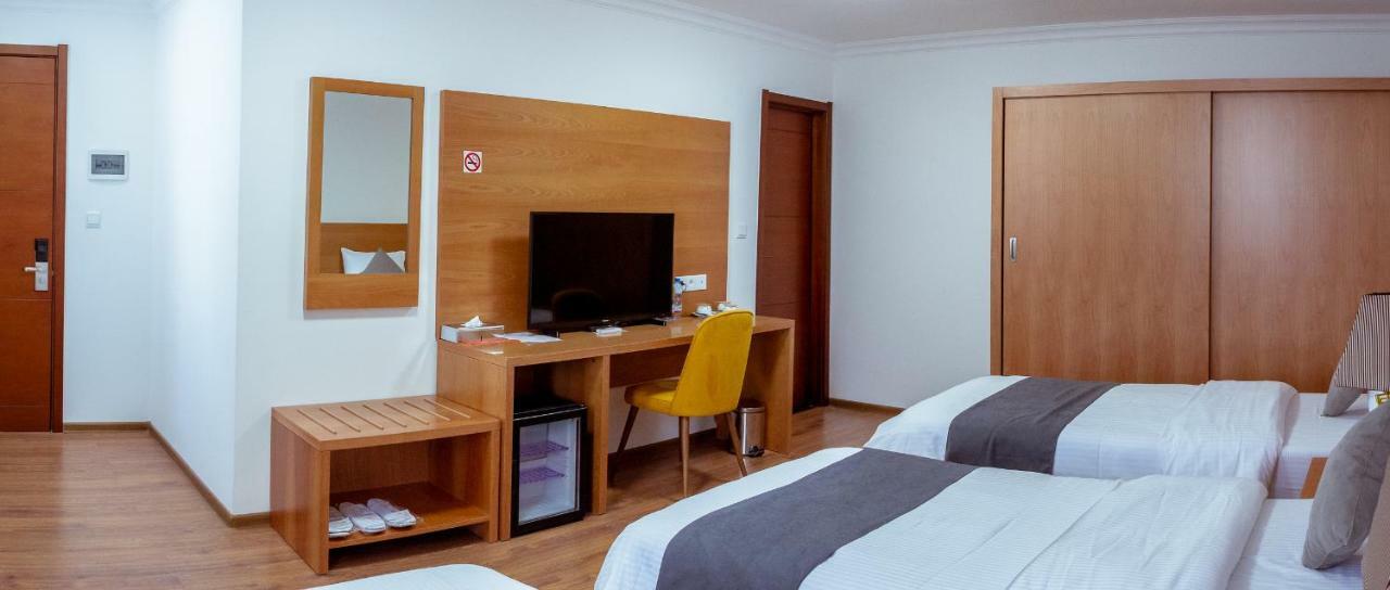 Dormitory Hualing Тбилиси Екстериор снимка